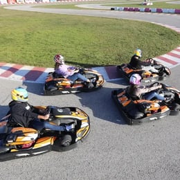Karting Cabañas Raras