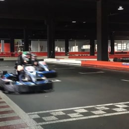 Karting Indoor Plaza Motor