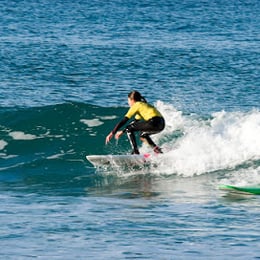Base Surf Camp Escuela de Surf Coruña