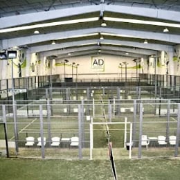 Club de pádel indoor Activa Deporte