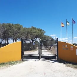 Escuela Hípica La Cuadra