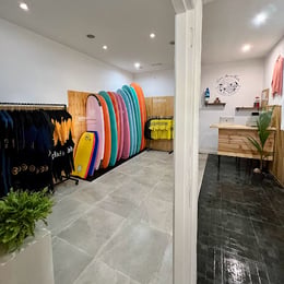SON DO MAR SURF SCHOOL ORZAN