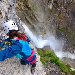TERRITORIO HOSTIL - Deportes de Montaña