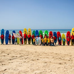 ZAHARA REDTUNA Escuela oficial de surf