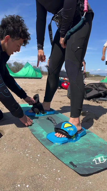 Escuela Kitesurf Sant Pere Pescador