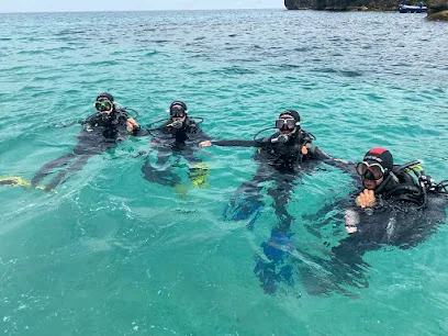 Leon Marino Dive Center